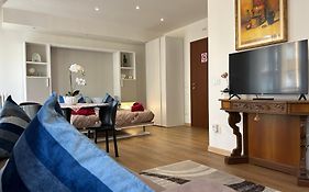 Valverde Apartment And Rooms